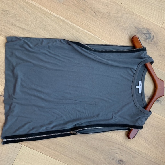 Bailey grey top - Picture 2 of 3